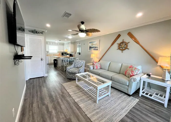 Live On Island Time! Great Condo, Very Holiday home