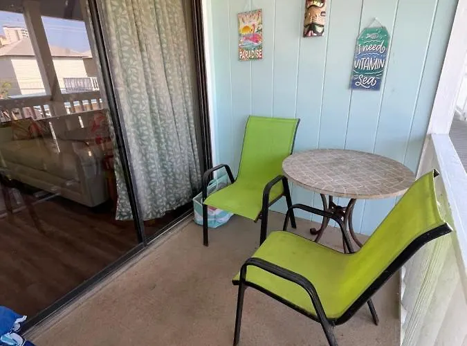 Live On Island Time! Great Condo, Very Holiday home Gulf Shores