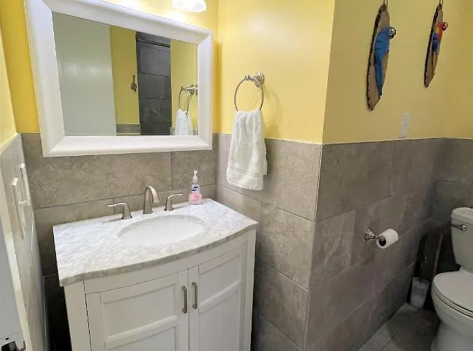 Live On Island Time! Great Condo, Very