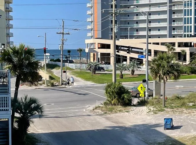 Live On Island Time! Great Condo, Very Holiday home *