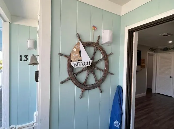 Live On Island Time! Great Condo, Very Holiday home *