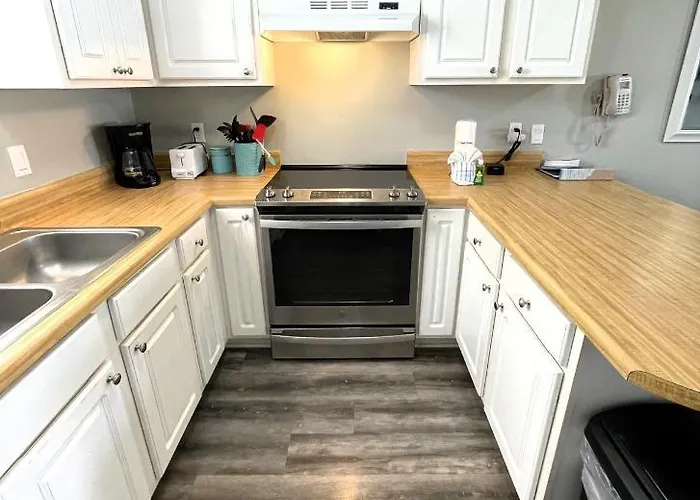 Live On Island Time! Great Condo, Very